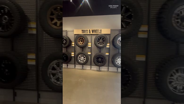 RealTruck opens its first physical store in Michigan #Shorts