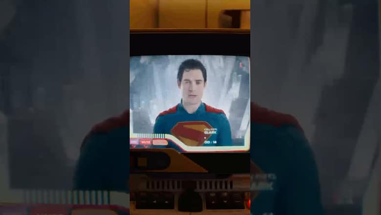 SUPERGIRL TRAILER TOMORROW!