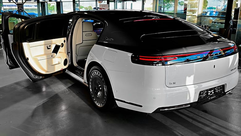 2026 Huawei Maextro S800 – Ultra Luxury Sedan | Is it better than Maybach?