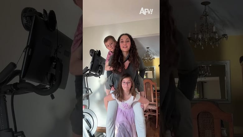 Sister shows her (lack of) strength π